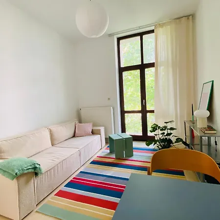 Zentrale Documenta * קאסל